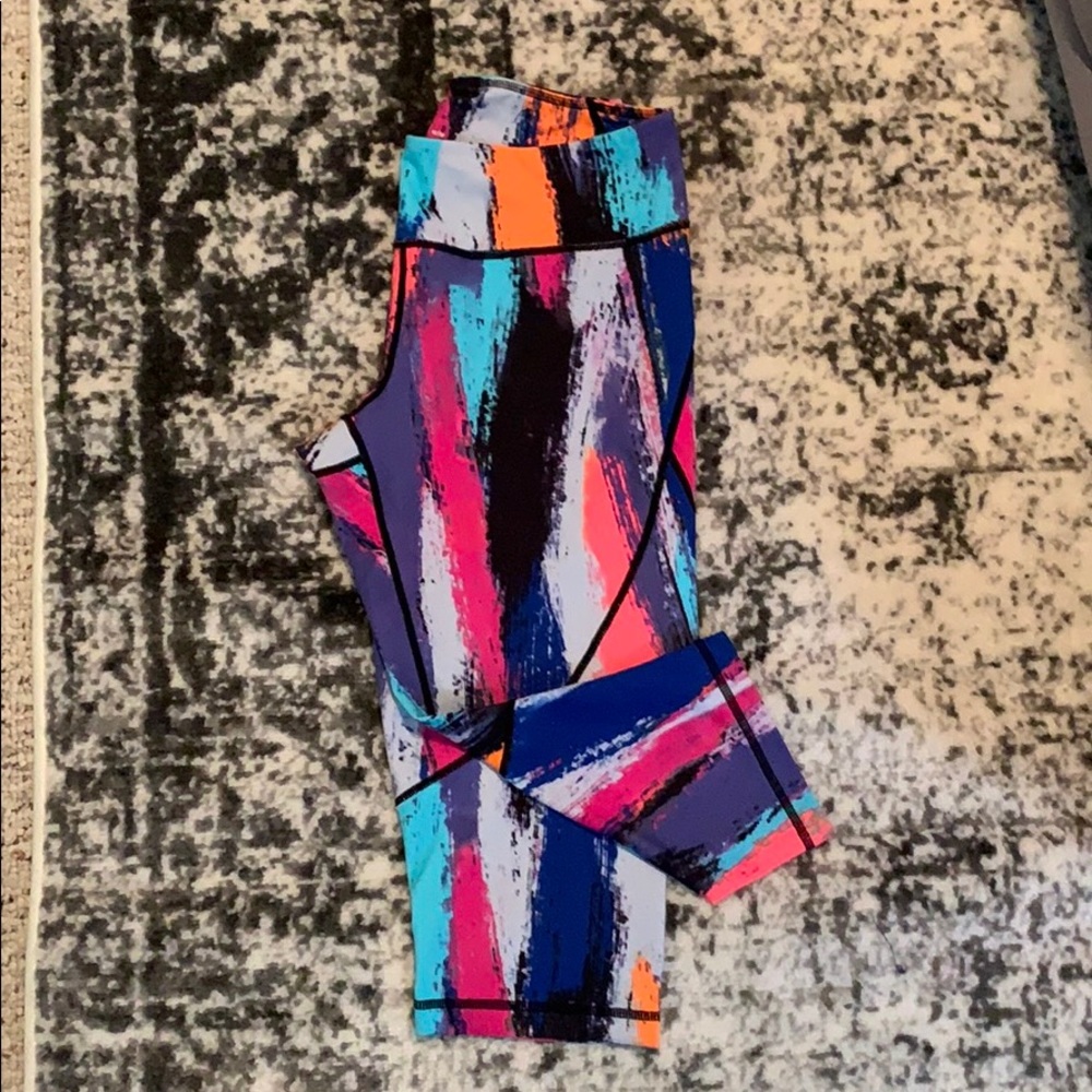 Zella Capri Active Leggings. Size M